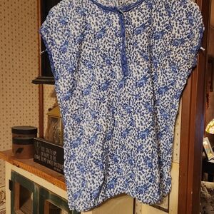 Blue Floral Short Sleeve Women's Top - Lightweight Summer Top